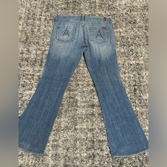 7 for all Mankind A Pocket Bootcut Jeans 7FAM A Pocket
Size 28 - Picture 8 of 9